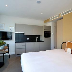 Studio con letto king size